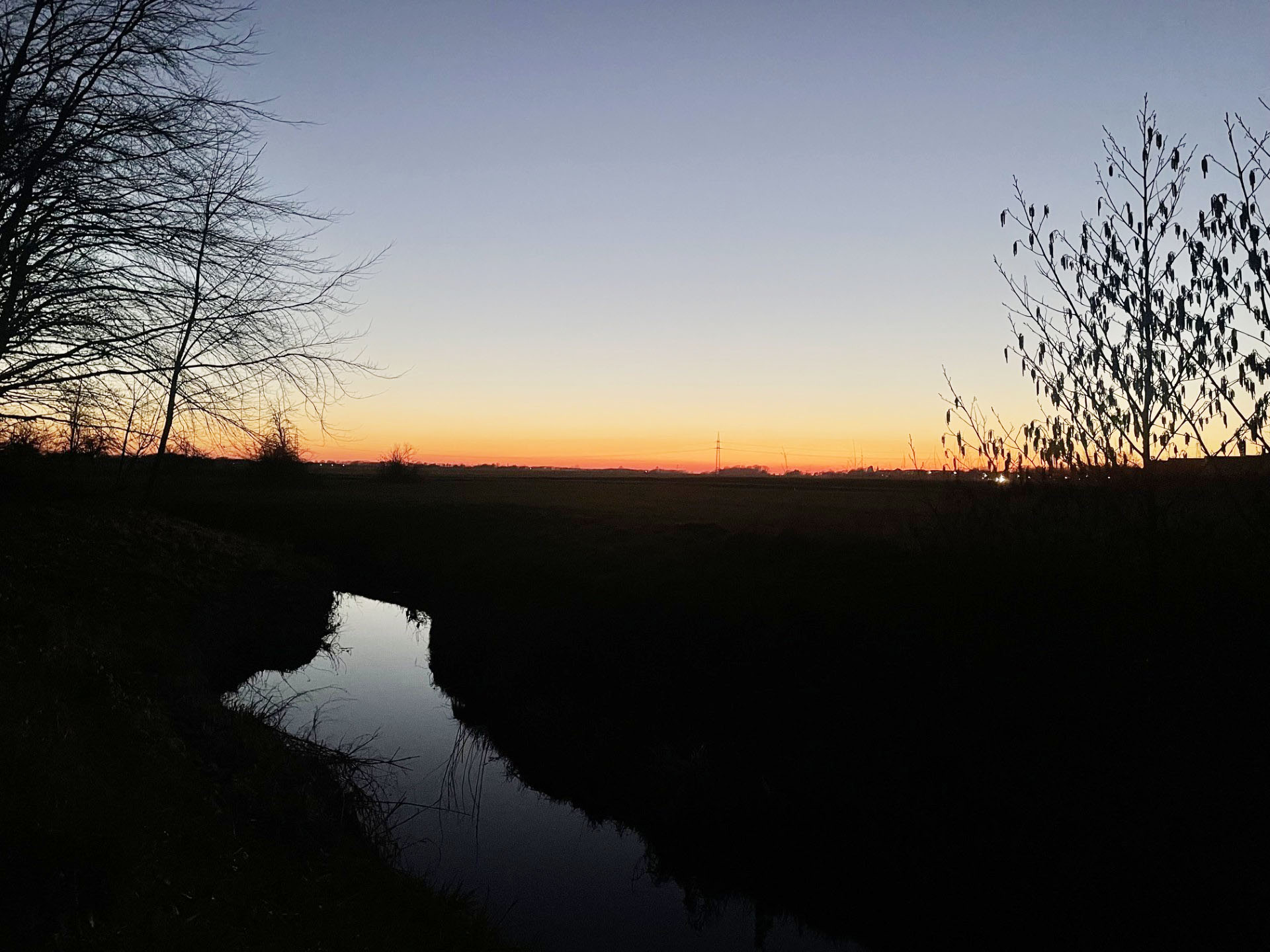 Sonnenuntergang am Hof