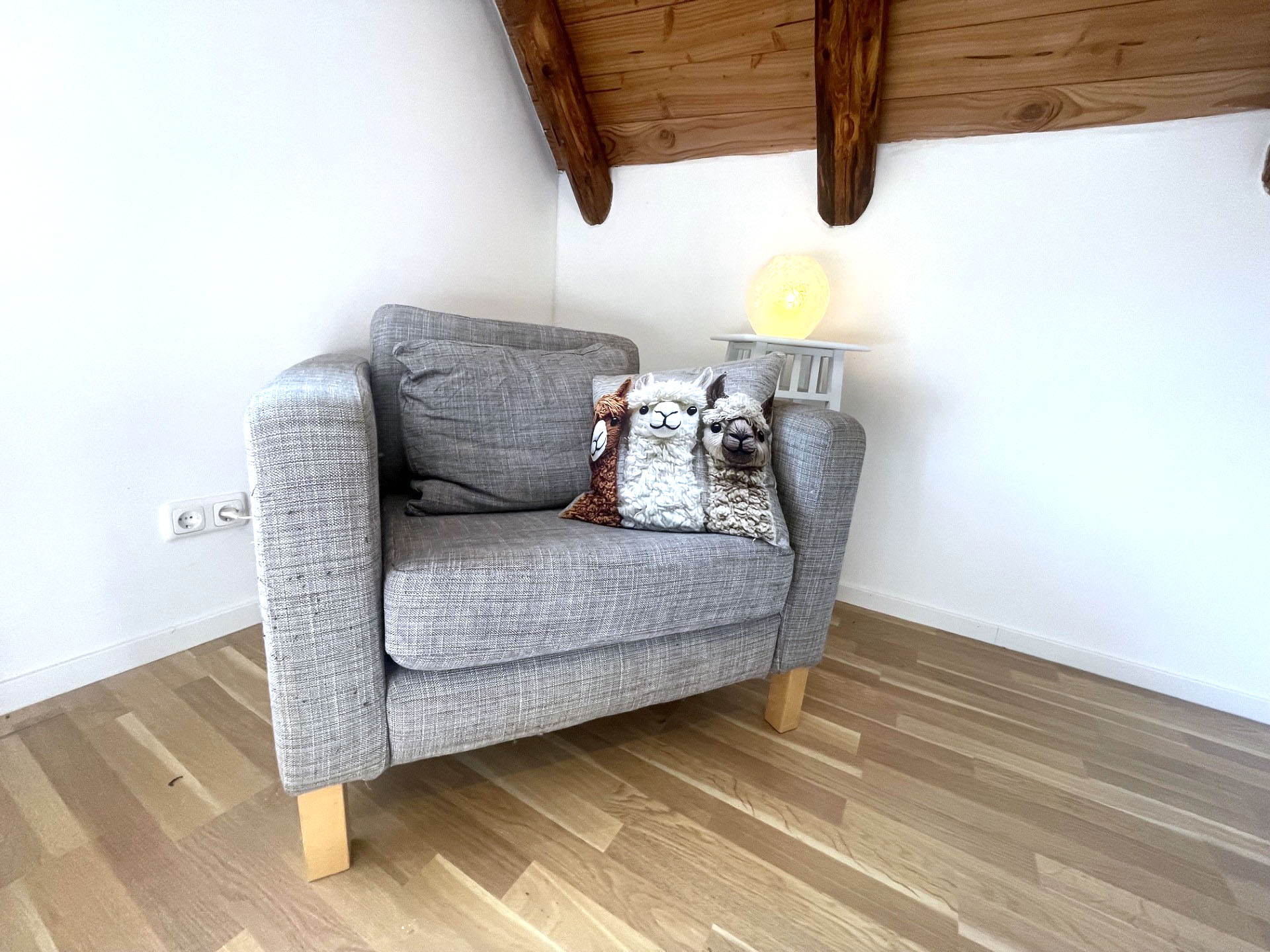 Morgenrot – Sitzbereich mit Sessel